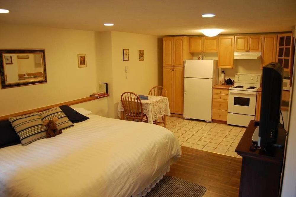 Belle Neige Suites: Whistler Exterior foto