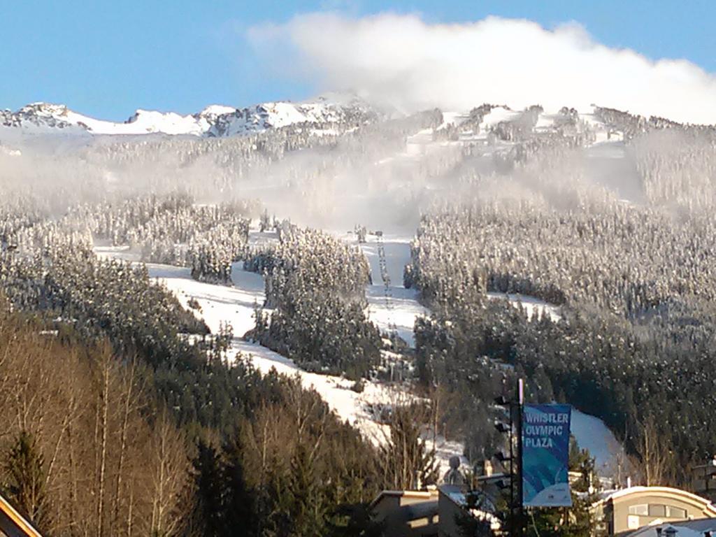 Belle Neige Suites: Whistler Exterior foto