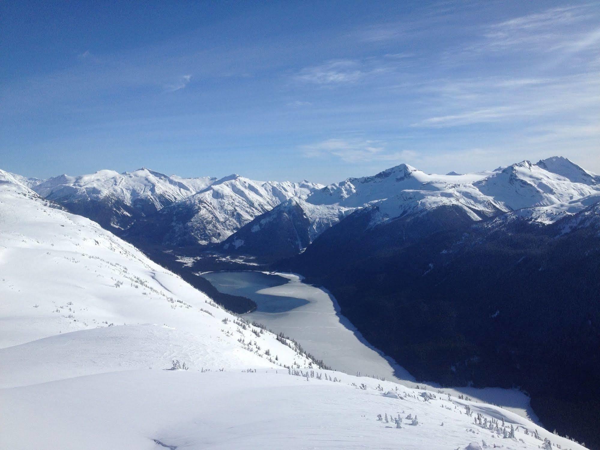 Belle Neige Suites: Whistler Exterior foto
