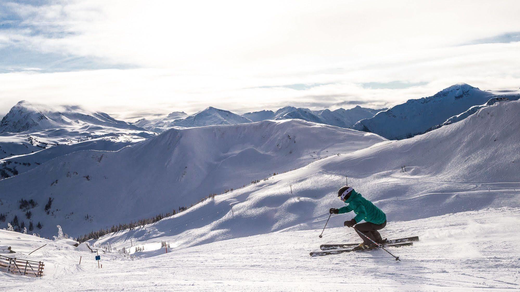 Belle Neige Suites: Whistler Exterior foto